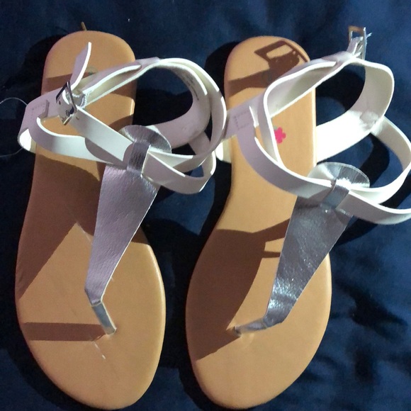 Sandals - Picture 3 of 4